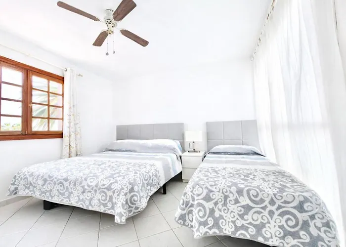 Sunny Daze Golf Del Sur Apartment San Miguel de Abona